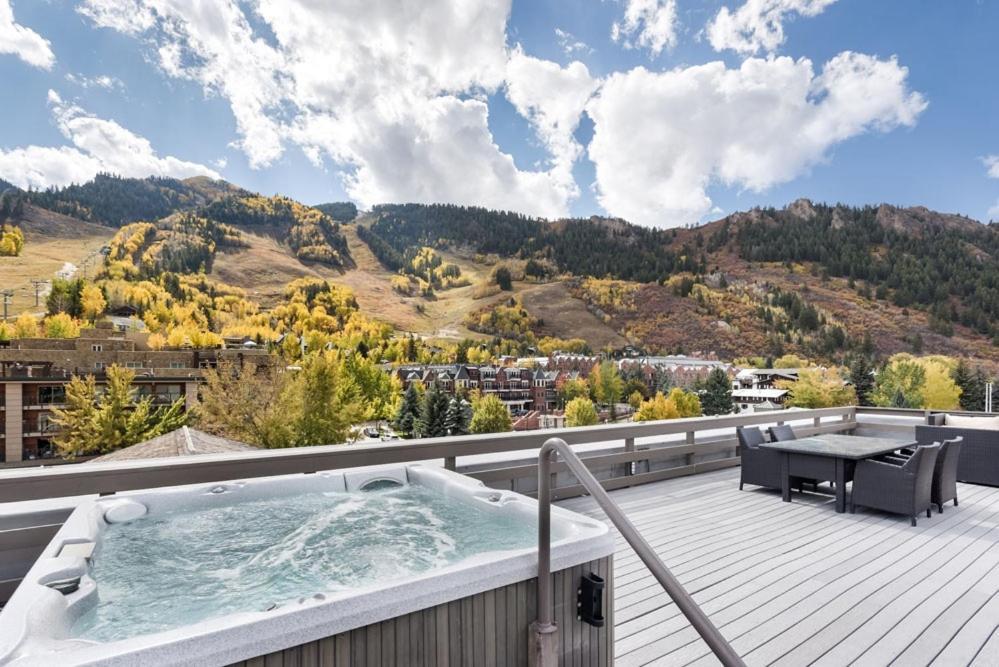 Independence Square 202, Hotel Room Over-Looking The Mall And Aspen Mountain Exterior foto
